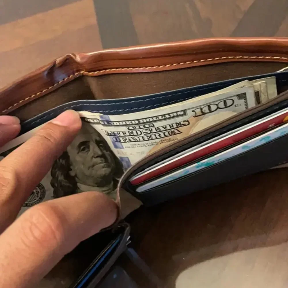 Retro Men's PU Leather Wallet - Perfect for Money and Credit Cards - Coffee
